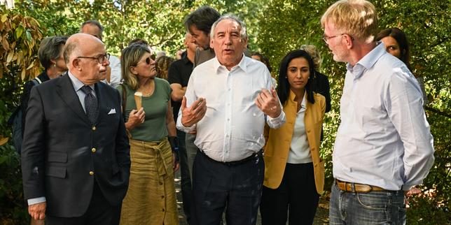 François Bayrou défend une primaire nébuleuse du « grand fleuve central » pour la présidentielle