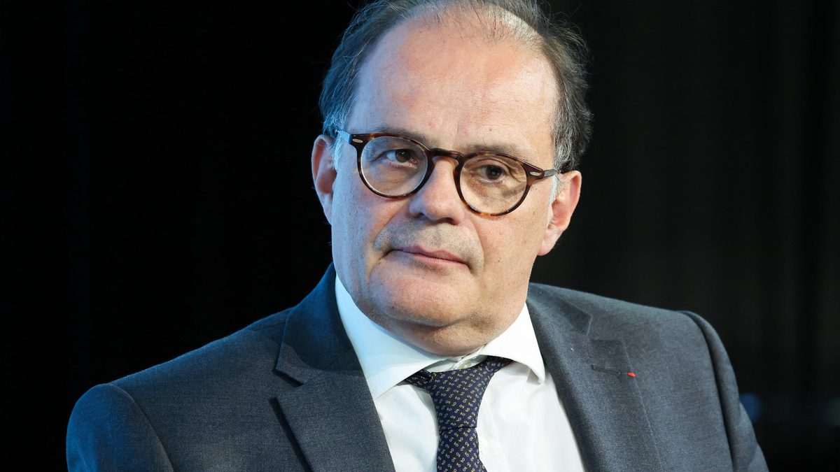 "Illégale, dangereuse et inutile": le gouverneur de la Banque de France fustige la proposition de Jean-Luc Mélenchon d'…