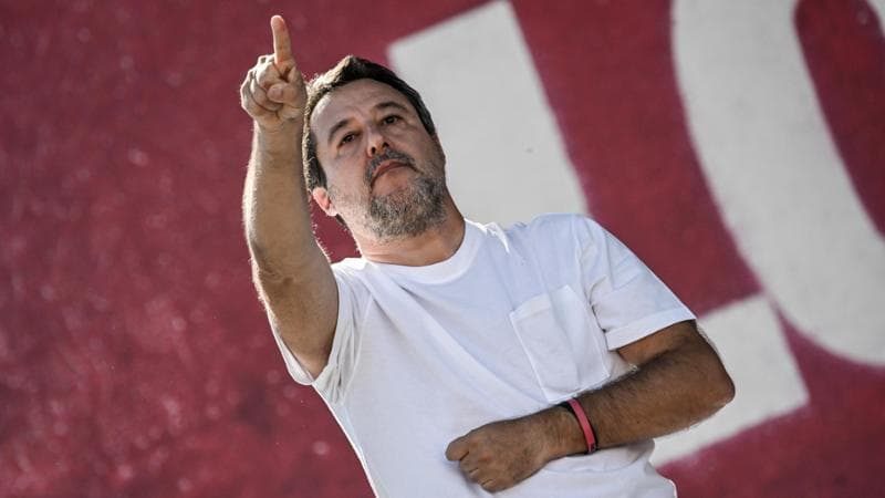 La mossa del congresso tenuta segreta. Salvini spiazza i frondisti: “Non ce l’aspettavamo”