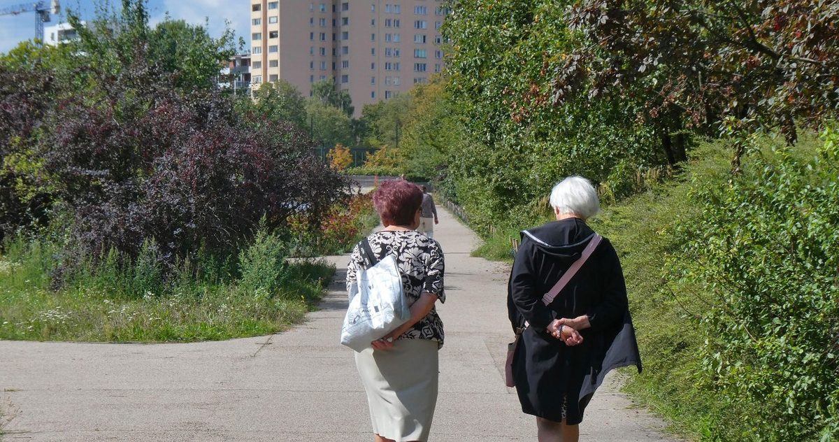 Te seniorki zyskują po 65. urodzinach. ZUS ponownie liczy ich świadczenie
