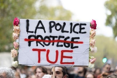 “Permis de tuer”: manifestations à travers la France contre une loi sur l’usage des armes par la police