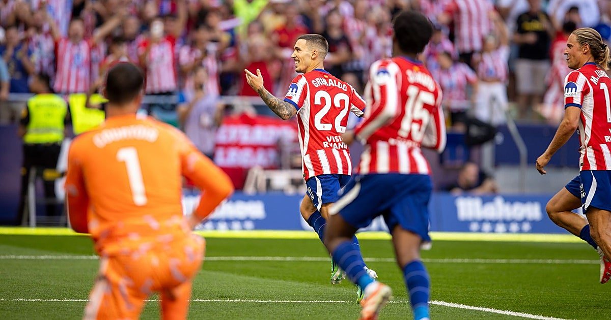 Otro revolcón del Madrid en el Metropolitano en un polémico derbi