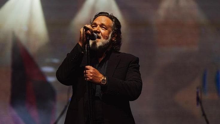 Venezia, il programma di oggi: il “ritorno a Buenos Aires” di Bechis e Russell Crowe rocker