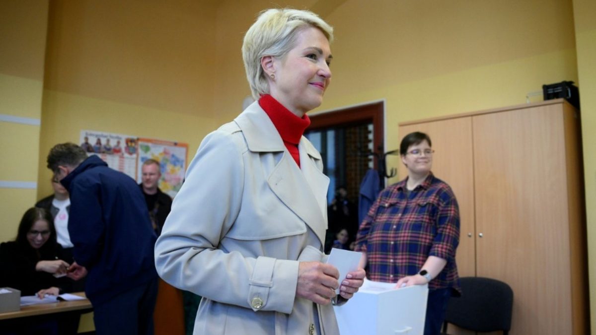 Mecklenburg-Vorpommerns Ministerpräsidentin Schwesig gewinnt Direktmandat in Schwerin