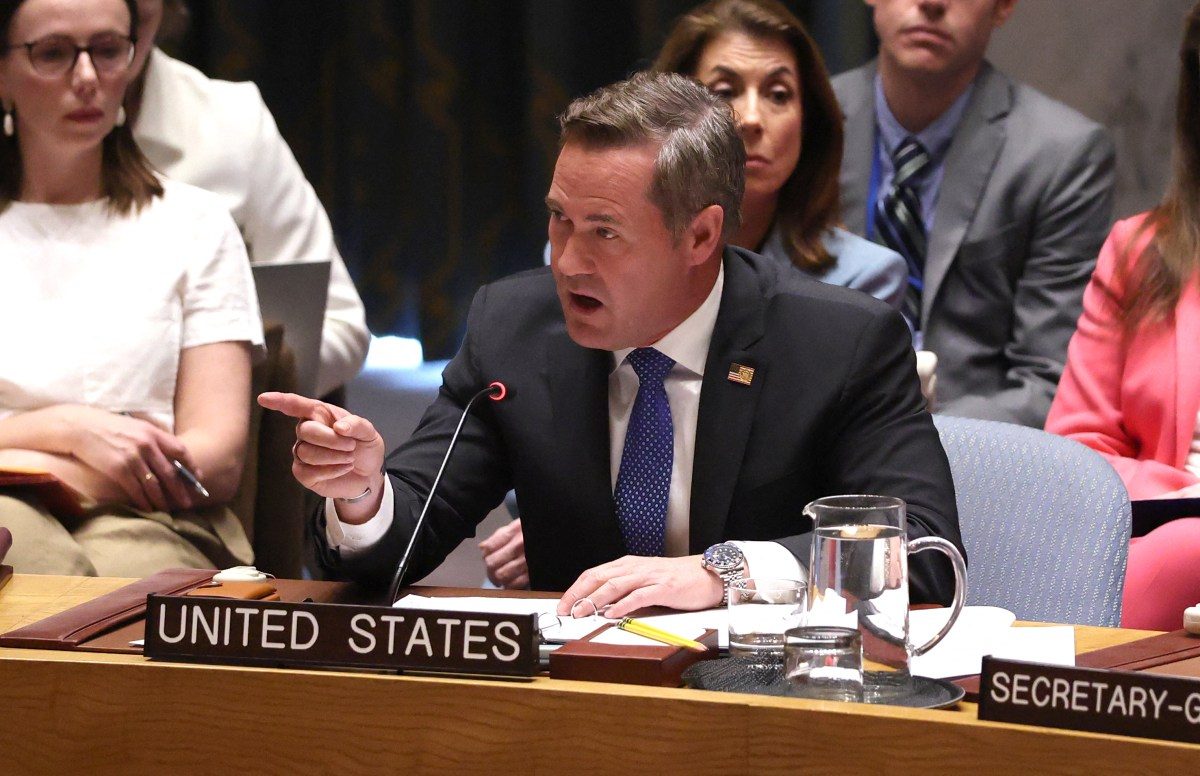 Waltz Won't Give Iran War End Date as New Poll Shows Voter Skepticism