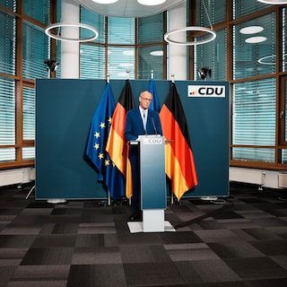 Verkiezingsnederlagen zetten positie van Merz verder onder druk; bondskanselier wil zelf niets van opstappen weten