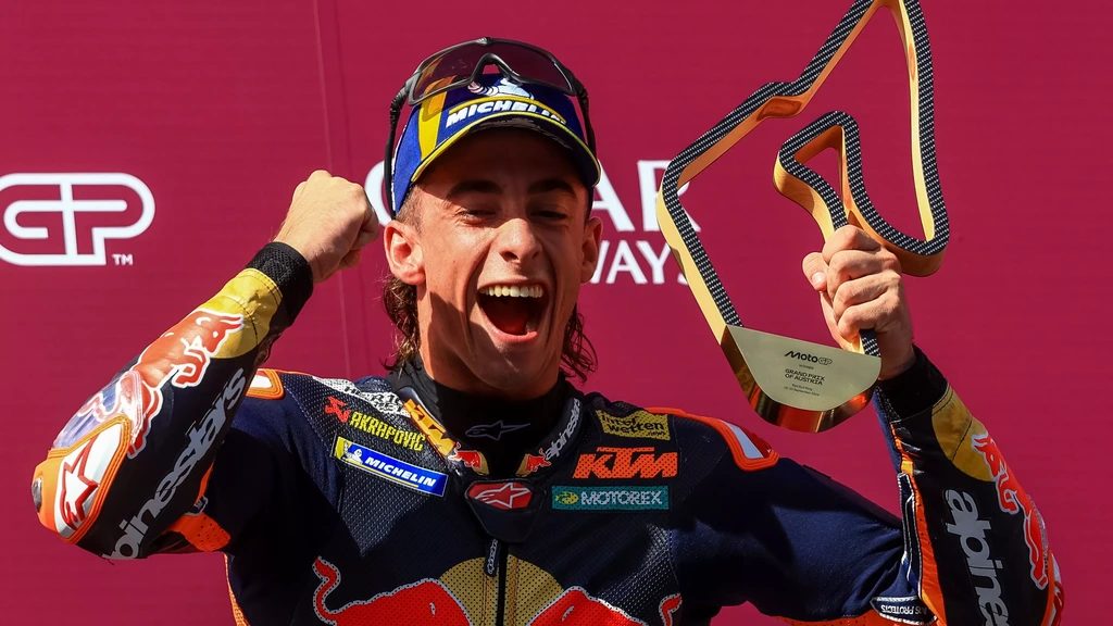 Eerste MotoGP-zege voor Acosta, Martín loopt in WK-strijd uit op Márquez