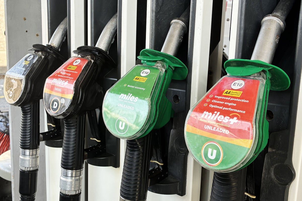 Shares fall as oil surge fuels inflation fears