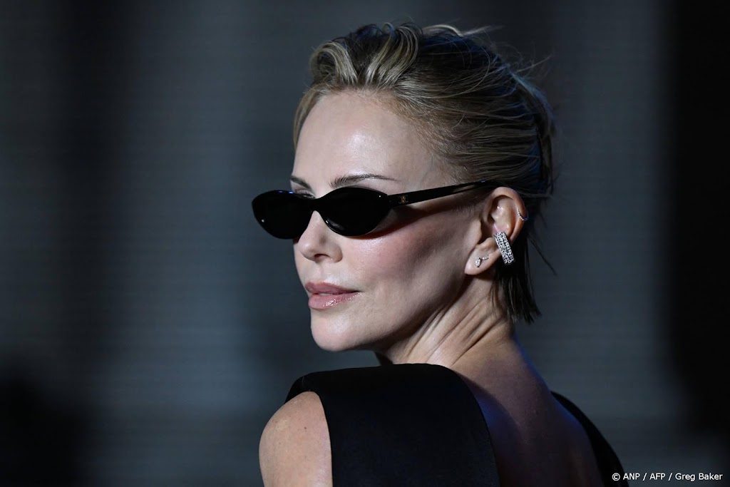 Charlize Theron wil moed putten uit succes The Odyssey