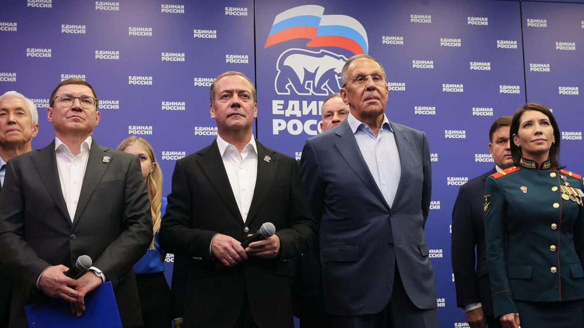 Russia's first wartime parliamentary election shows Kremlin dominance all but assured