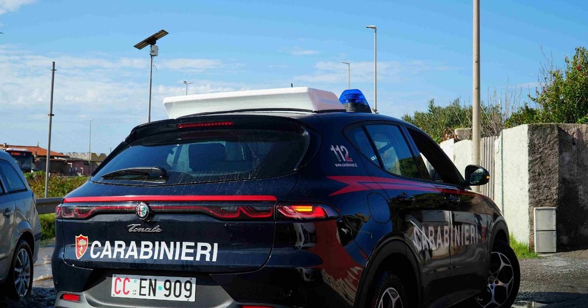 Roma, una donna di 56 anni sequestrata, violentata e rapinata in casa