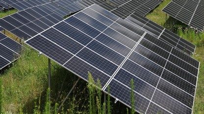 Solarstrom: Verband fordert Batteriespeicher an 1.300 Umspannwerken