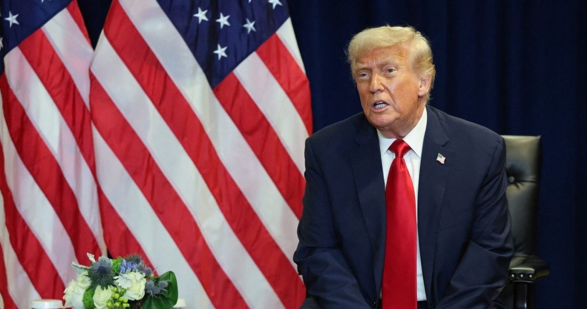 Trump chce bazy wojskowej w Łuku Triumfalnym. "Na prośbę Sił Zbrojnych USA"