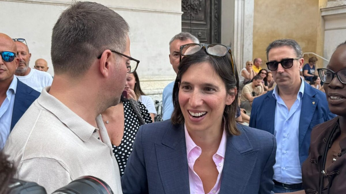 Schlein: 'Meloni ponga fine a suoi fallimenti e dica quando si vota'