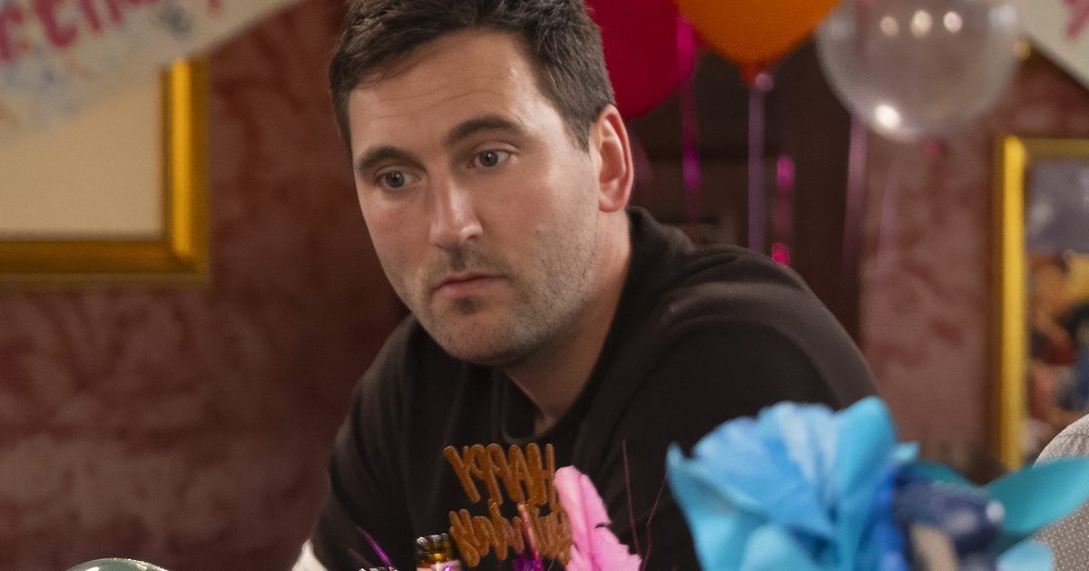 Coronation Street airs sad Kit Green and Bernie Winter scenes in early ITVX release