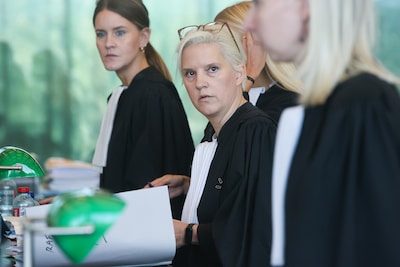 "Het zijn prutsers": advocaat haalt uit naar forensische experts na vrijspraak van echtgenoot voor dood Elisabeth (38)