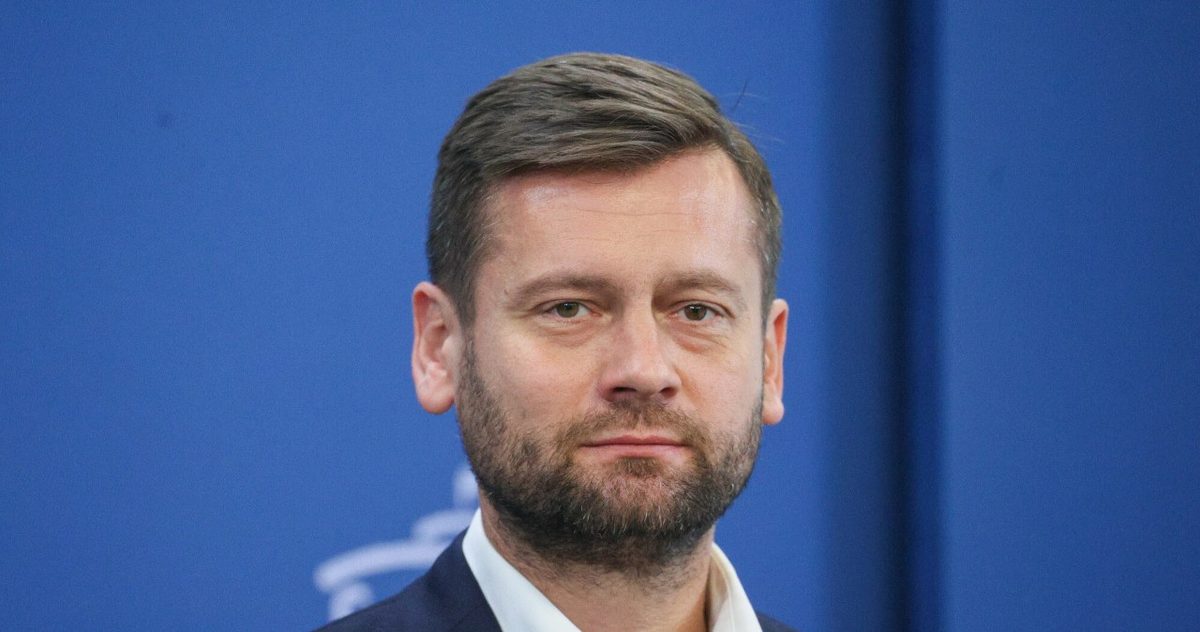 Bortniczuk o przyczynie kłopotów PKOl. "Powinien być wolny od polityki"