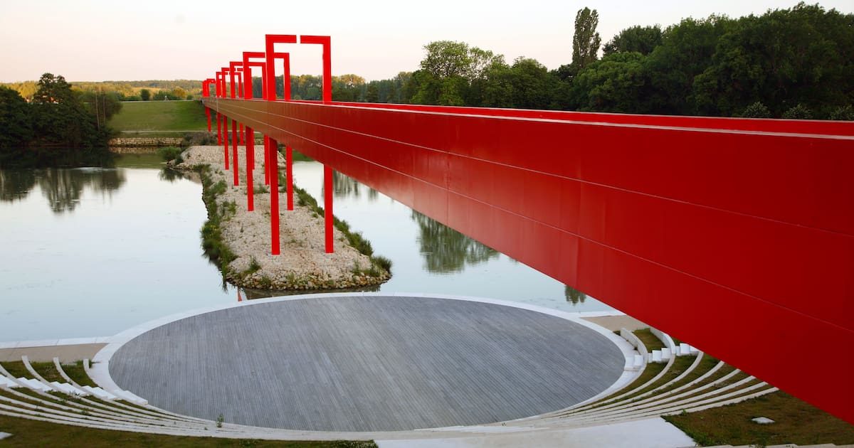 A Cergy-Pontoise, trois kilomètres d’art pour «passer de l’imaginaire à l’action»