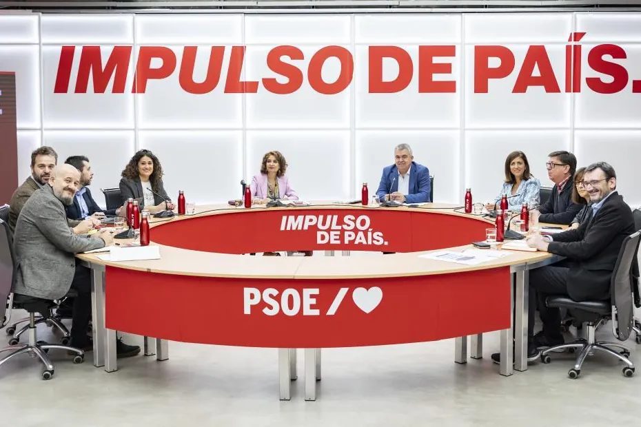 Las donaciones al PSOE caen a plomo el primer año tras Cerdán y prevé 17 veces menos que en el año del supuesto 'pitufe…