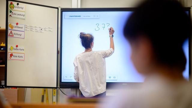 Schulunterricht: Bayern reformiert Lehrerausbildung - mehr Praxis an Schulen