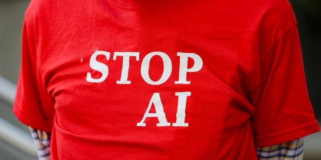 IA : après la démission de Jacob Coxon et plusieurs incidents de sécurité, le débat sur l’« IApocalypse » prend une amp…