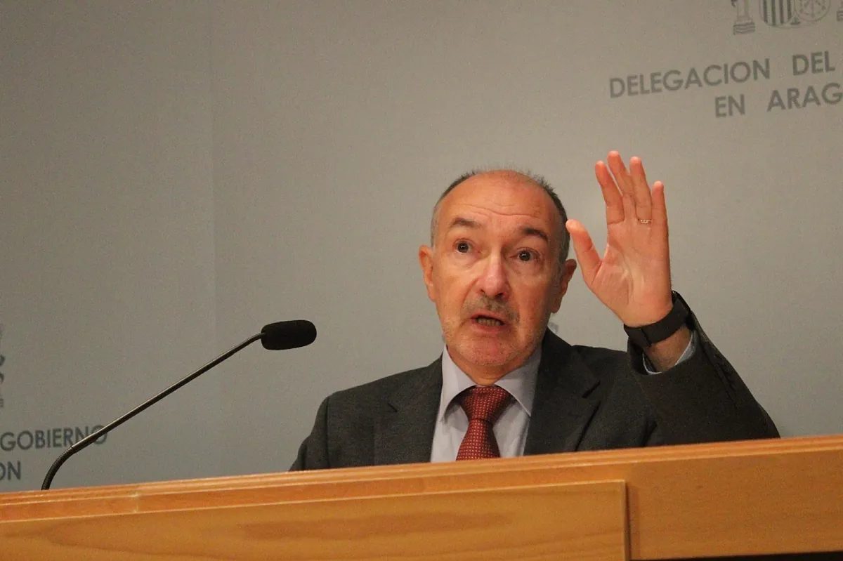 El delegado del Gobierno en Aragón se pone "a disposición" de Pilar Alegría para armar "una candidatura de unidad" de c…