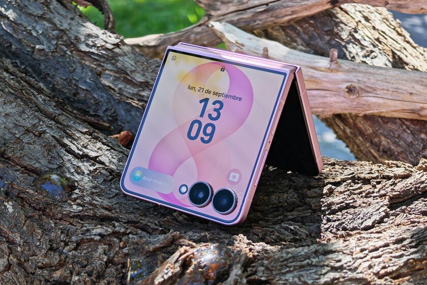Samsung Galaxy Z Flip8, análisis: ser un buen móvil plegable ya empieza a dejar de ser suficiente