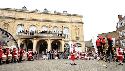 Une bagarre dégénère lors des Wallos à Namur: un coup de couteau donné