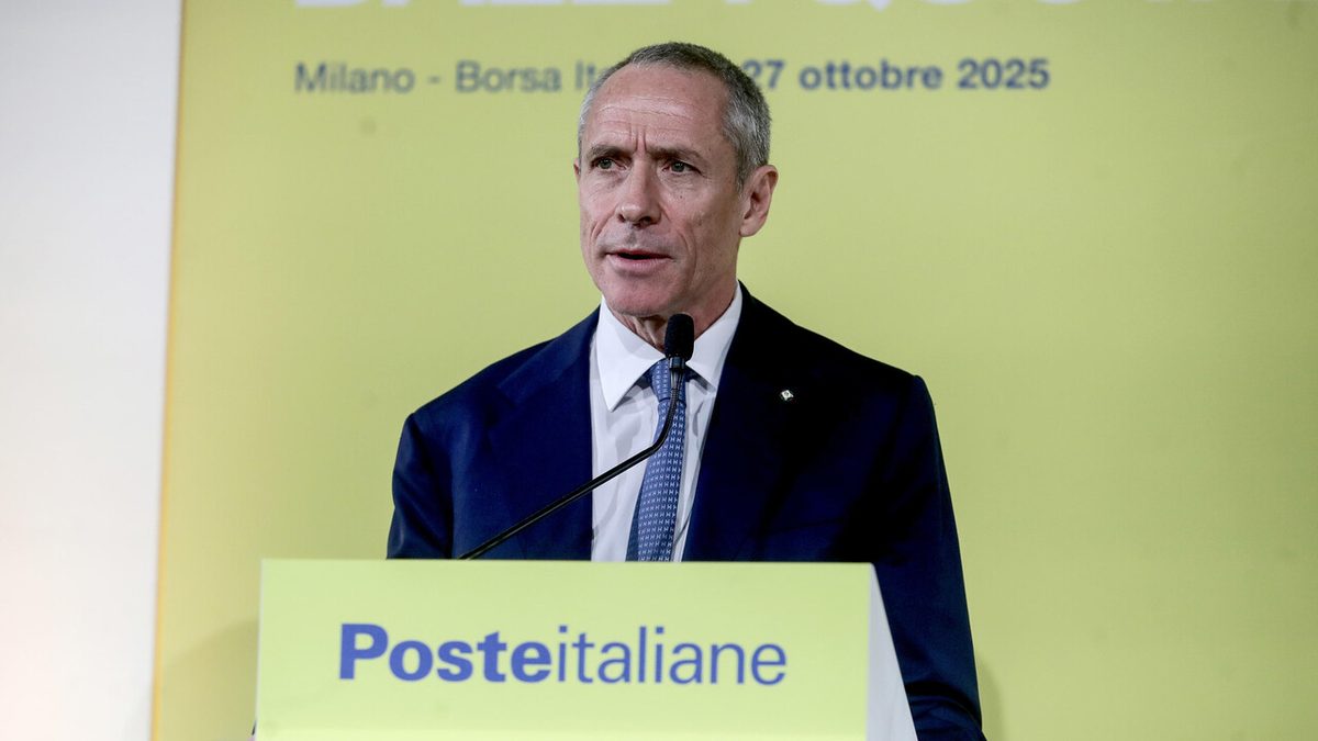 Poste sale al 67% di Tim nel primo giorno di riapertura dell'Opas
