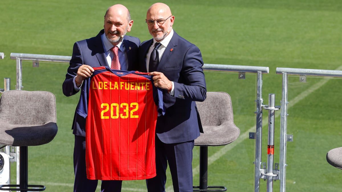 Luis de la Fuente renueva como seleccionador de España hasta 2032