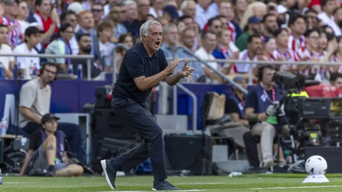 Durísimo palo a Mou: "Necesitaban un entrenador moderno y han fichado a un guionista para Real Madrid TV"