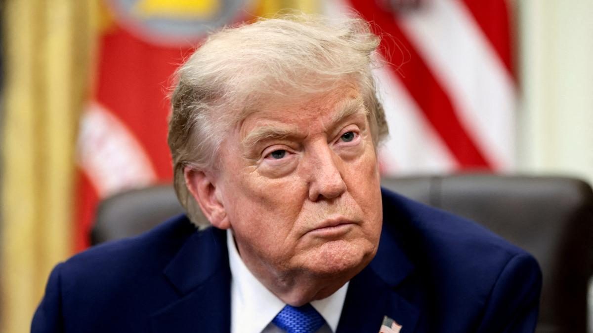 ​CNN, MS NOW y Politico demandan a la Casa Blanca por violar la Primera Enmienda