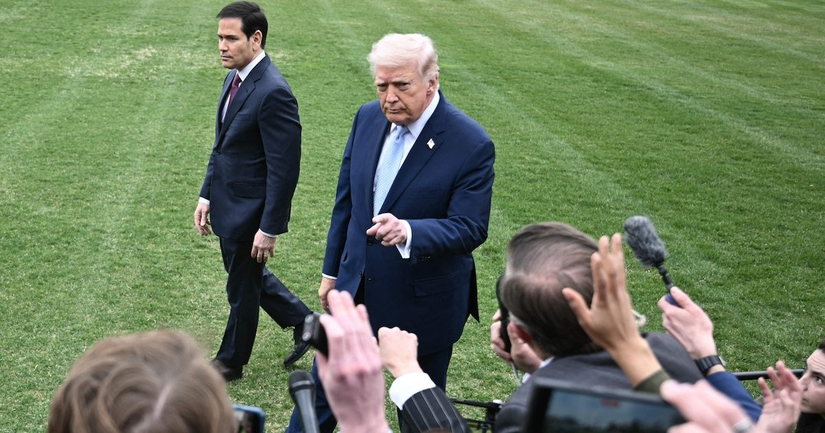 En soutien à CNN, quatre chaînes américaines vont cesser de suivre Trump