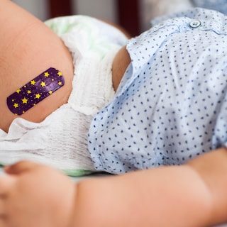 Daling aantal vaccinaties tegen bof, mazelen en rodehond bij Amsterdamse kinderen tot 2 jaar zet door