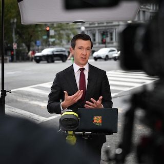 Grote Amerikaanse omroepen tonen zich solidair met uit het Witte Huis verbannen media