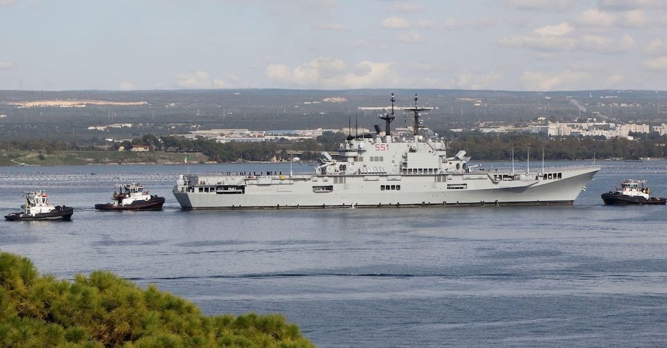 L’Indonesia punta a utilizzare per altri 15 anni la nave Garibaldi ottenuta gratis dall’Italia