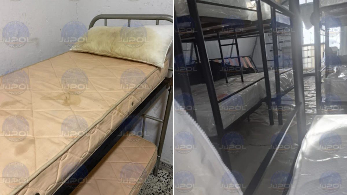 Los policías denuncian que duermen en colchones "mugrientos" mientras se instalan nuevos a estrenar para los inmigrantes