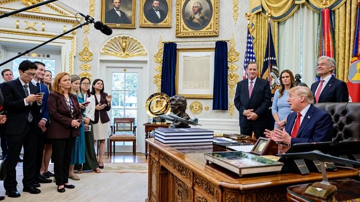 Media TV Pool Won't Cover Trump As CNN, MS NOW, Politico To Sue Over White House Ban