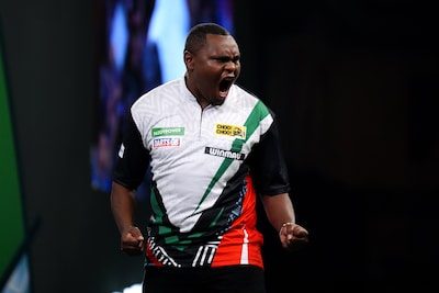 Nachtmerrie van Mike De Decker is er ook dit jaar weer bij in Ally Pally: stuntende Keniaan David Munyua plaatst zich v…