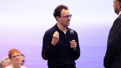 (g+) Künstliche Intelligenz: Die beeindruckenden und beunruhigenden KI-Visionen des Anthropic-CEO