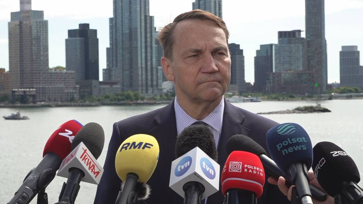 Sikorski widzi opcję "honorowego zakończenia wojny". Ma ofertę dla Trumpa