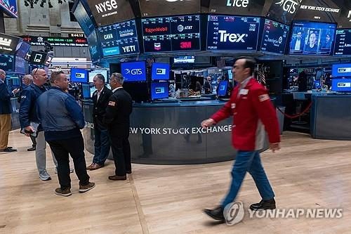 뉴욕증시, AI주 급등에 '들썩'…나스닥 2.3% 뛰며 최고치 마감