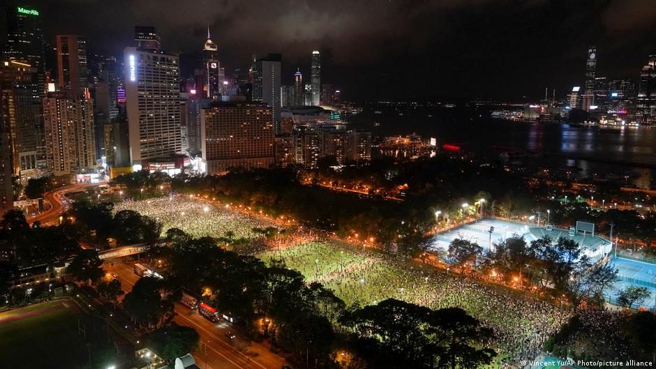 News kompakt: Haft für Aktivisten von Mahnwachen in Hongkong