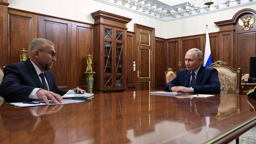 Russie: des Occidentaux condamnent un «simulacre d'élections» après la victoire écrasante du parti de Vladimir Poutine
