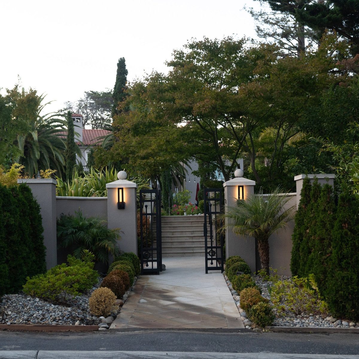 This A.I. House Can Provide You With Connections. It Also Has a Dark Side.