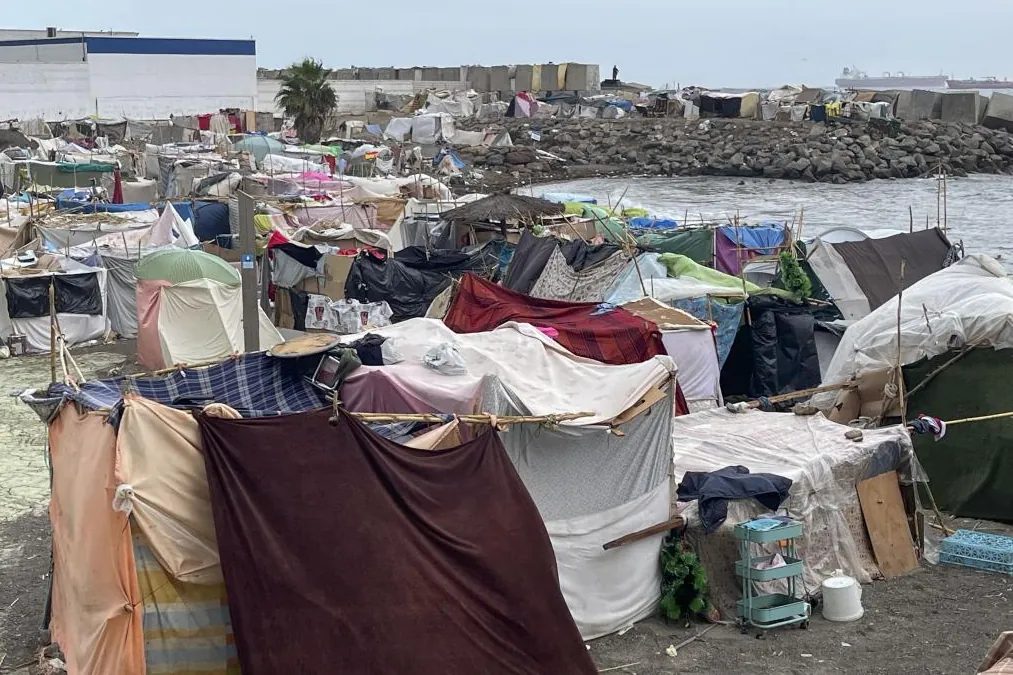 El 40% de los inmigrantes pide asilo y la Policía alerta de posible "fraude"