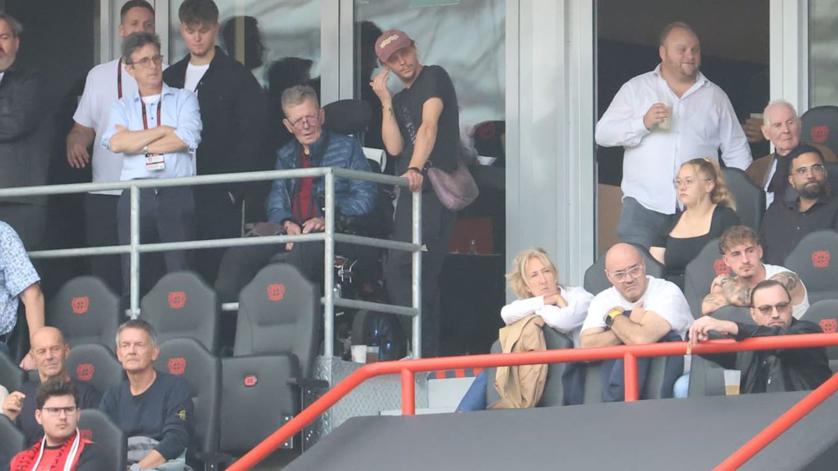 Trauer um Peter Hermann (†74) - Vor 2 Wochen war er noch im Rollstuhl im Stadion