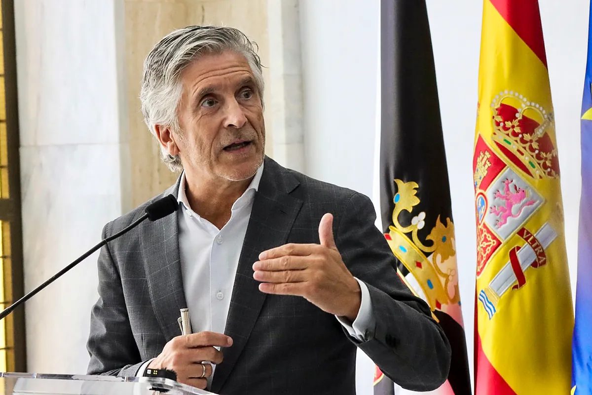 Marlaska afirma que Marruecos está colaborando "de forma extraordinaria" para facilitar los retornos de los inmigrantes