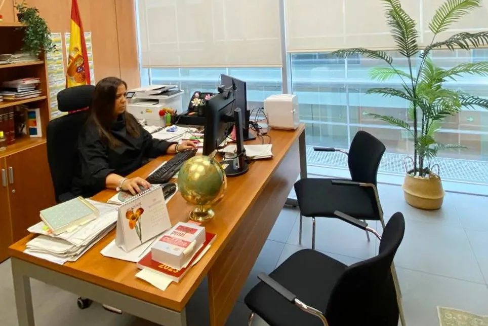 Cintia Rocho, del clan de la droga en Badajoz, confirma los contactos de la 'cloaca' de Leire Díez: "Me enviaron la dir…
