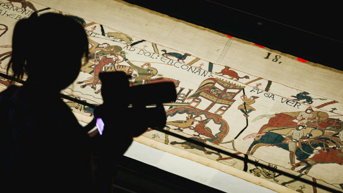 Koniec ze zdjęciami. Muzeum Brytyjskie reaguje na kolejki przy słynnej tkaninie